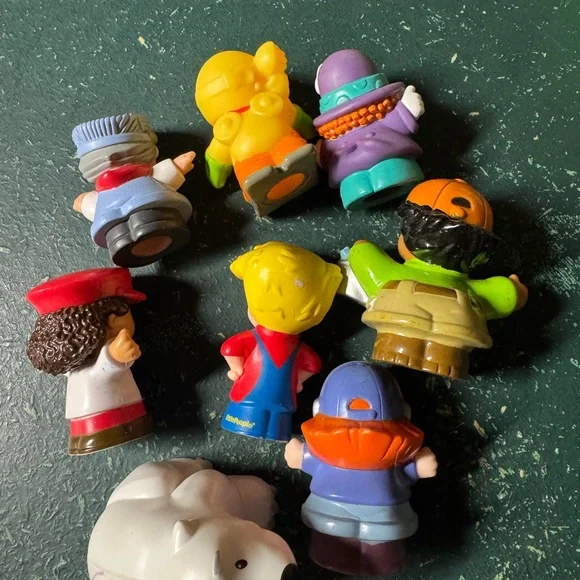 Lot of fisher price little people replacement figures - Picture 6 of 9
